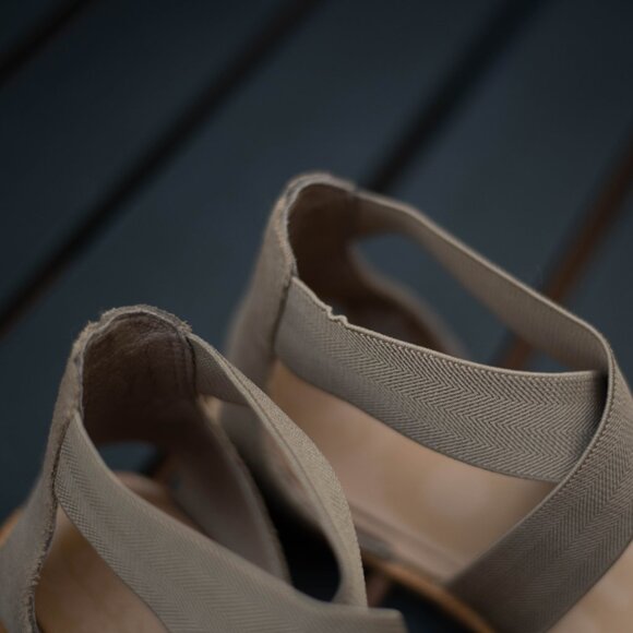 Sorel Ella II Sandals Womens US 8 Strappy Slip On Flats Metallic Ash Brown - Picture 11 of 16